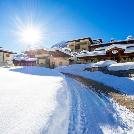 Residenza Del Sole Aparthotel Gressoney-Saint-Jean Ngoại thất bức ảnh