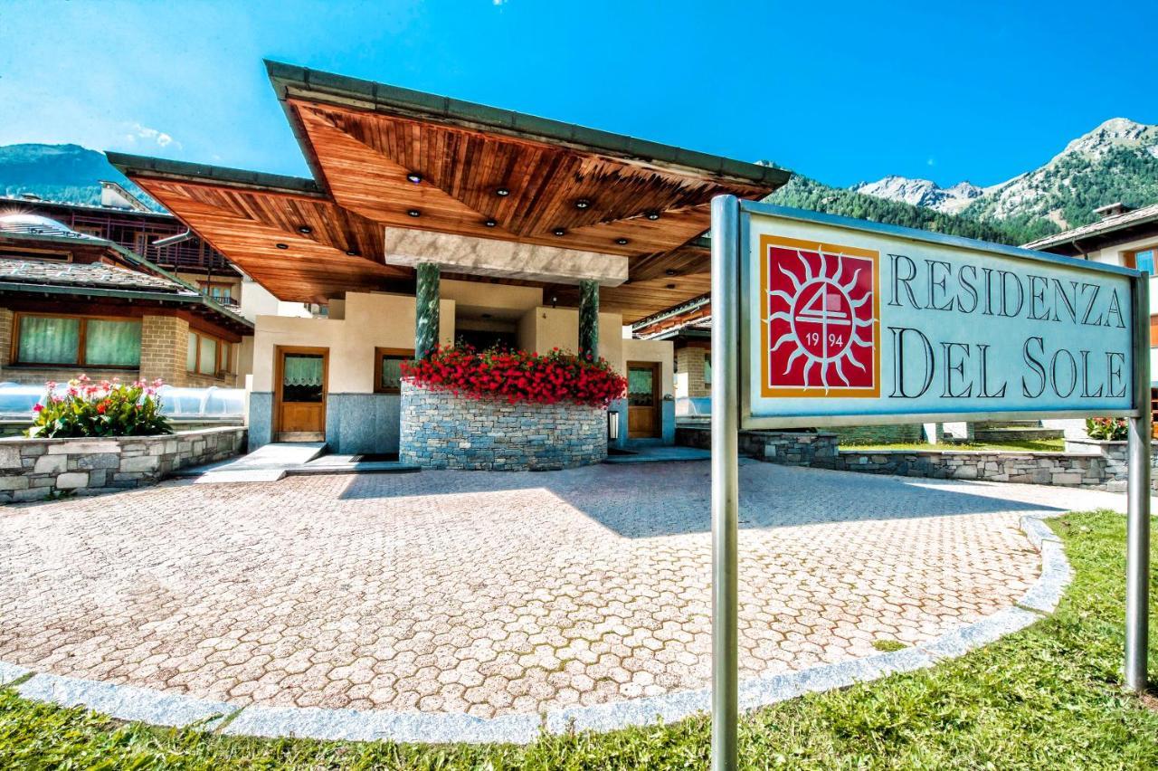 Residenza Del Sole Aparthotel Gressoney-Saint-Jean Ngoại thất bức ảnh