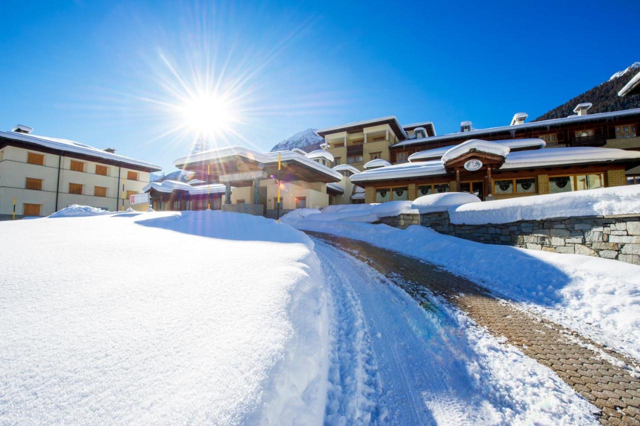 Residenza Del Sole Aparthotel Gressoney-Saint-Jean Ngoại thất bức ảnh